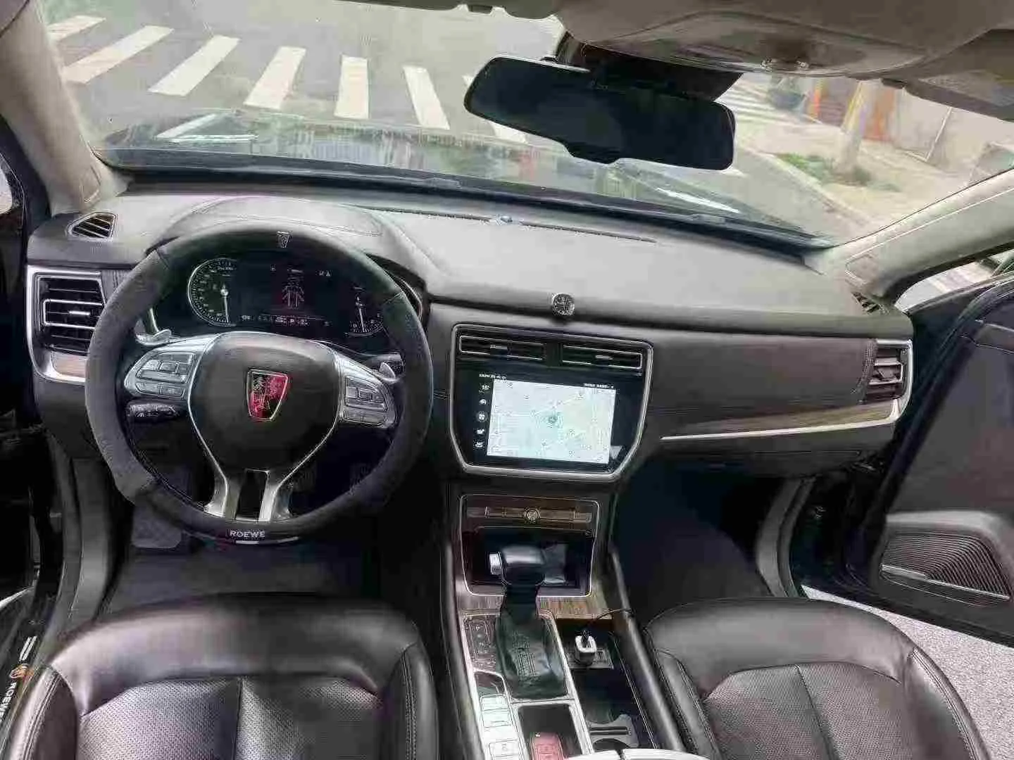 荣威 RX8 — 图片 9