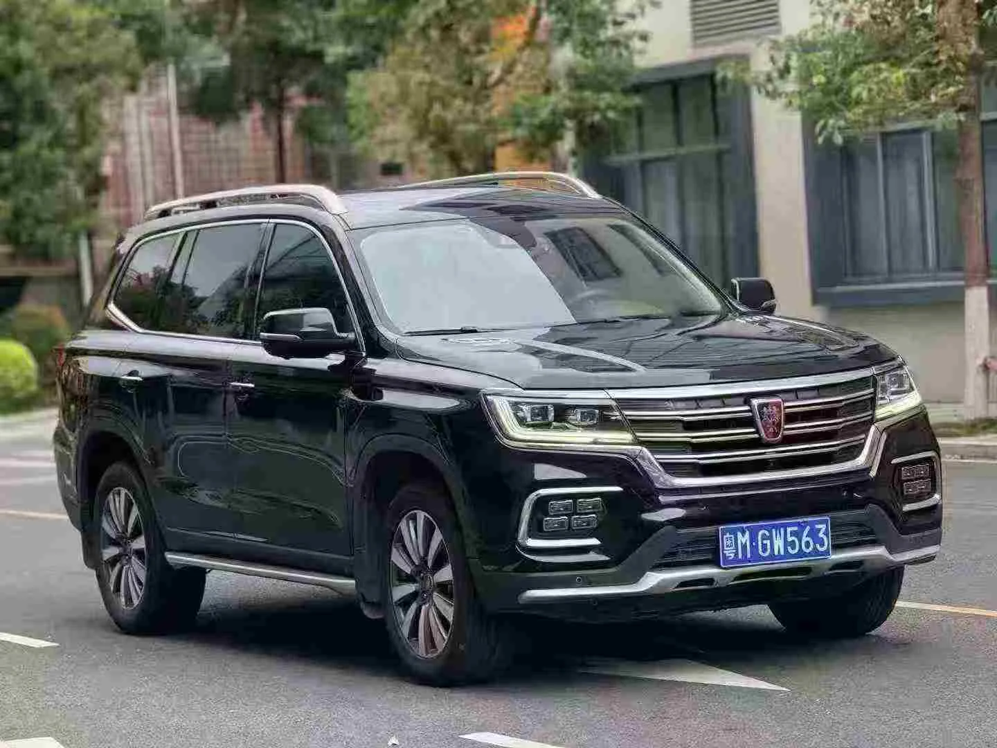 荣威 RX8 — 图片 3