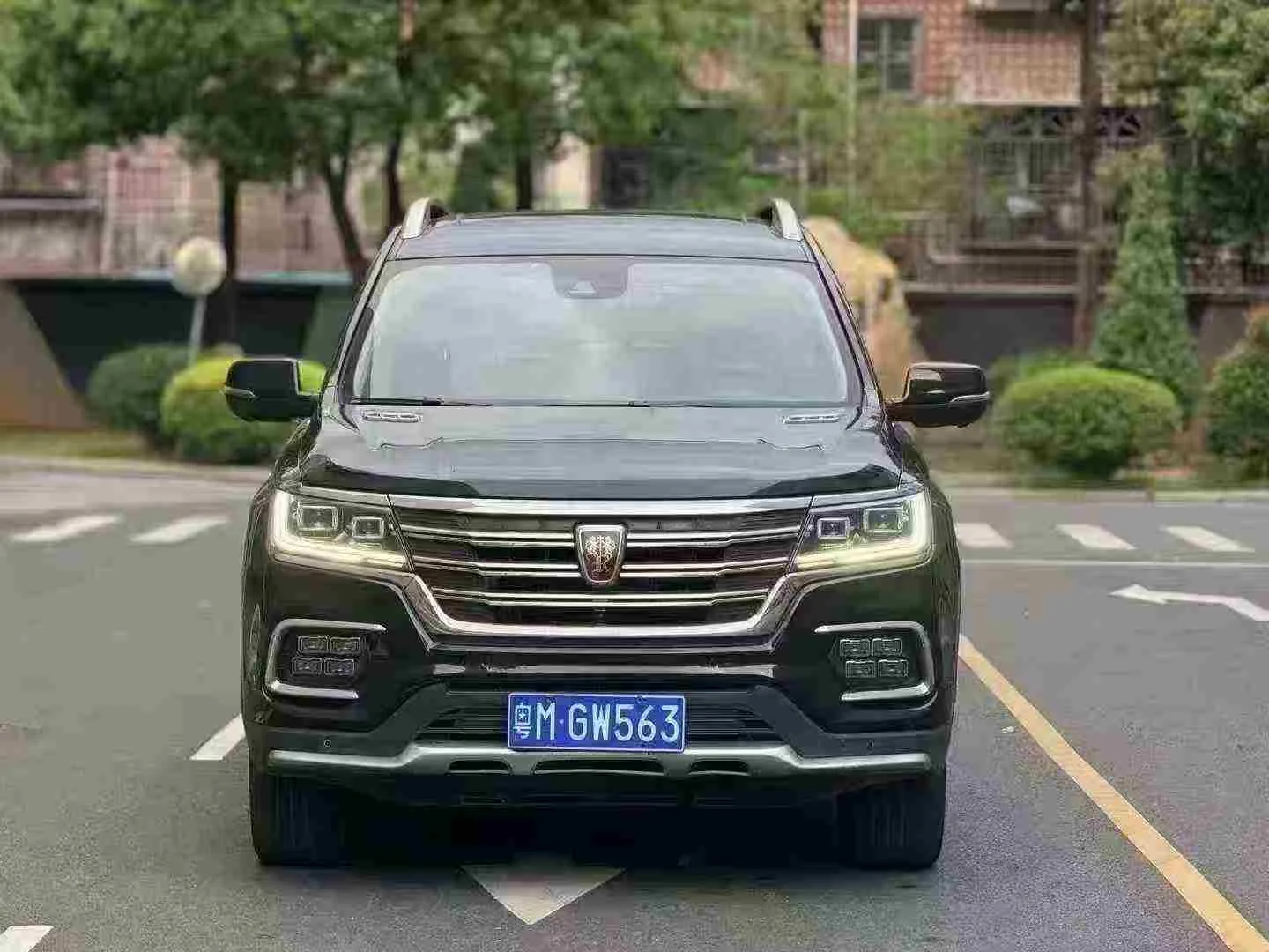 荣威 RX8 — 图片 2