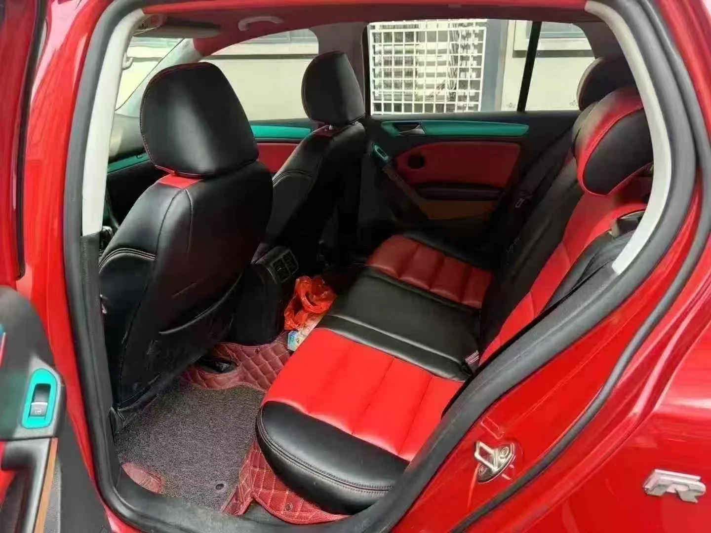 Volkswagen Golf — 图片 8