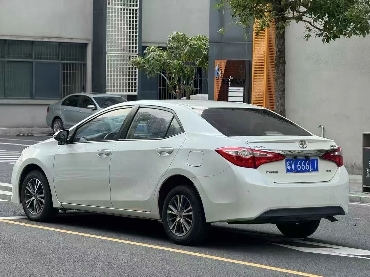 丰田 雷凌 — 图片 6