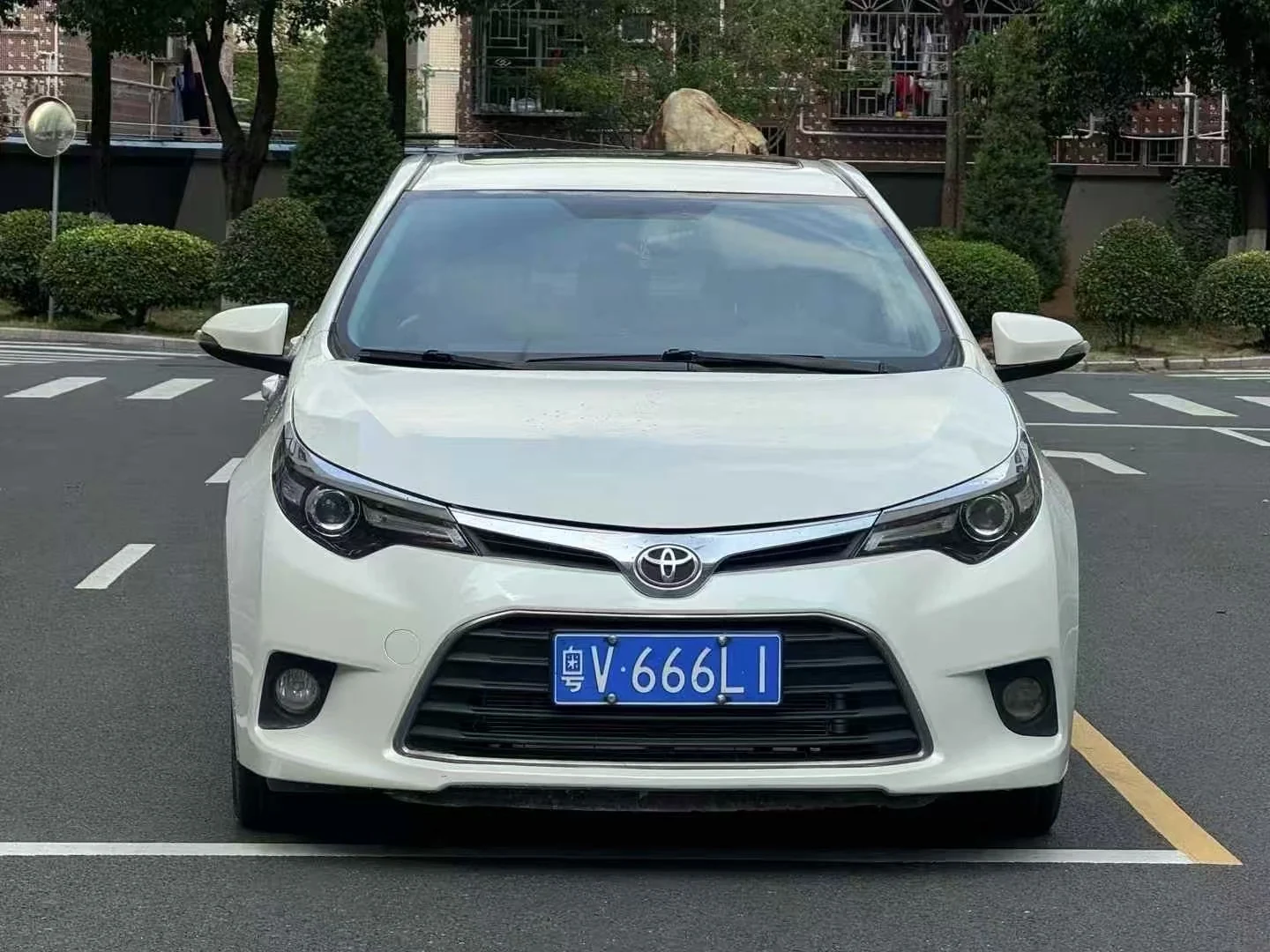 丰田 雷凌 — 图片 2