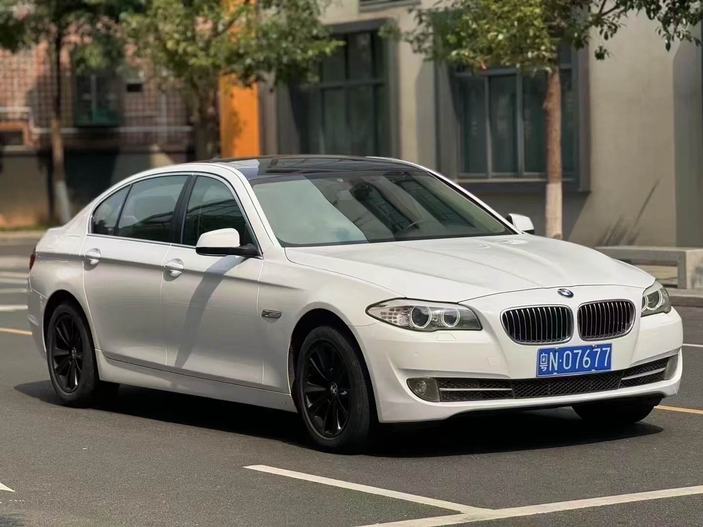 宝马 525Li — 图片 1