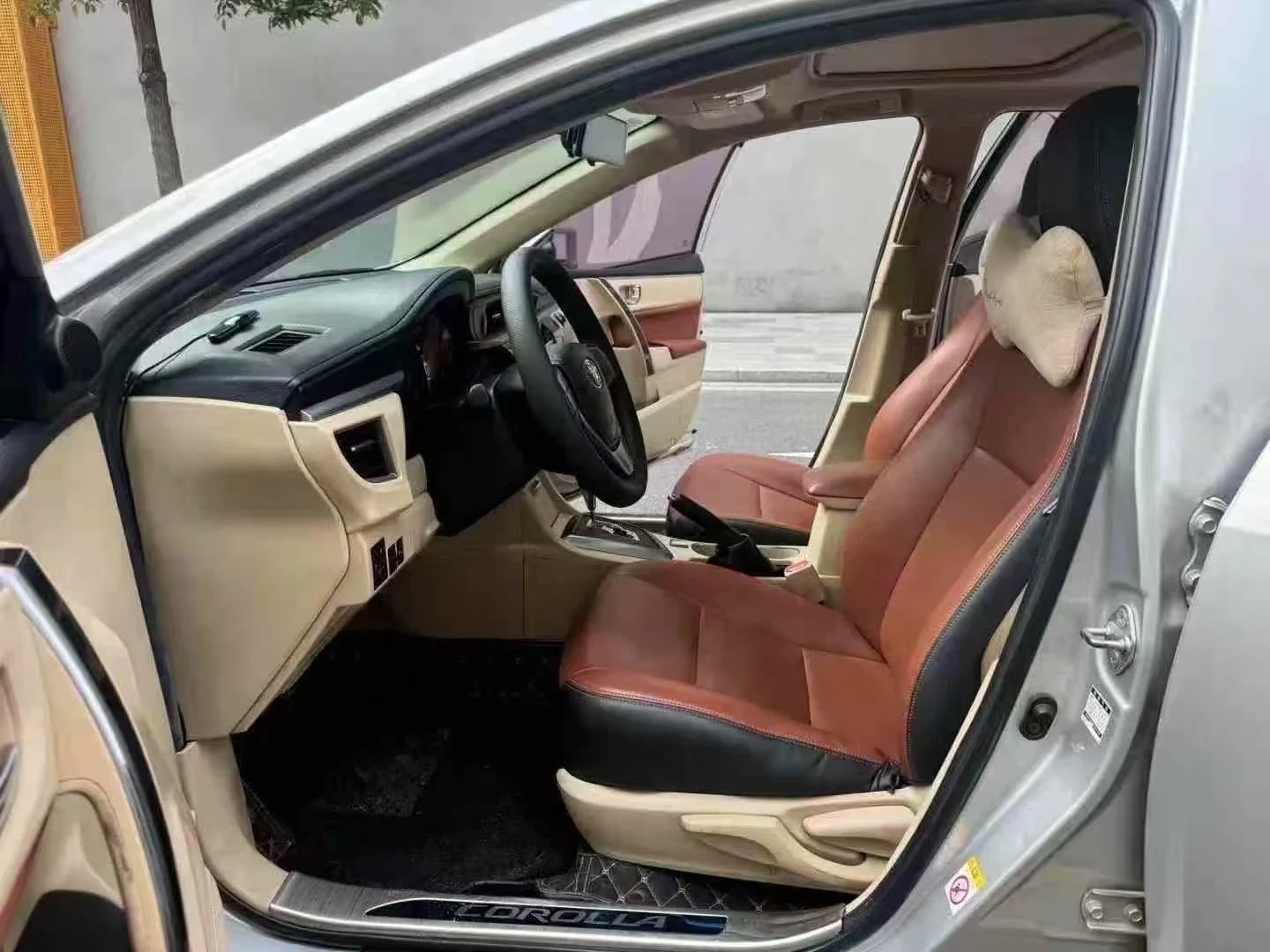 Toyota Corolla — Image 7