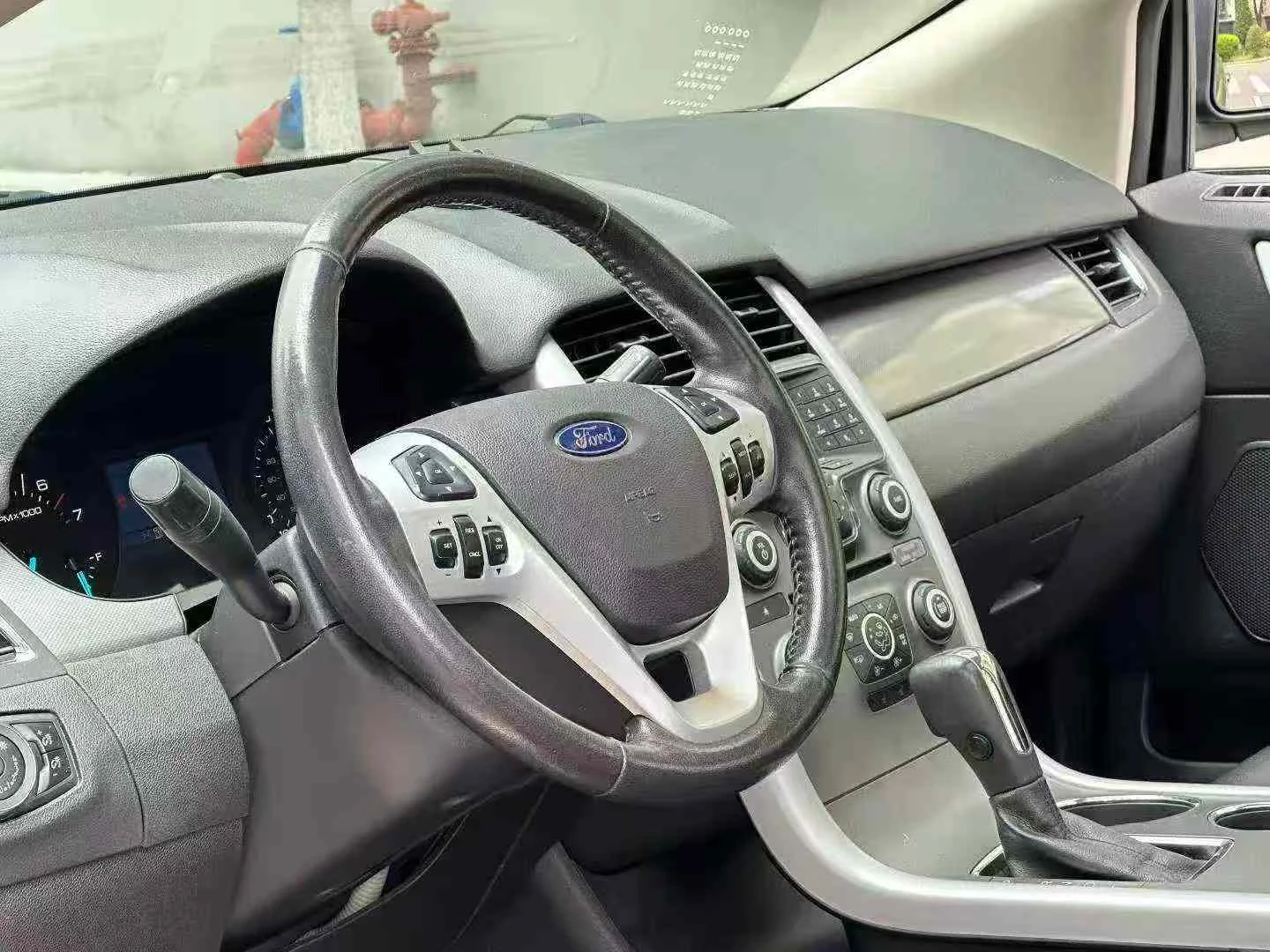 Ford Edge — Image 8